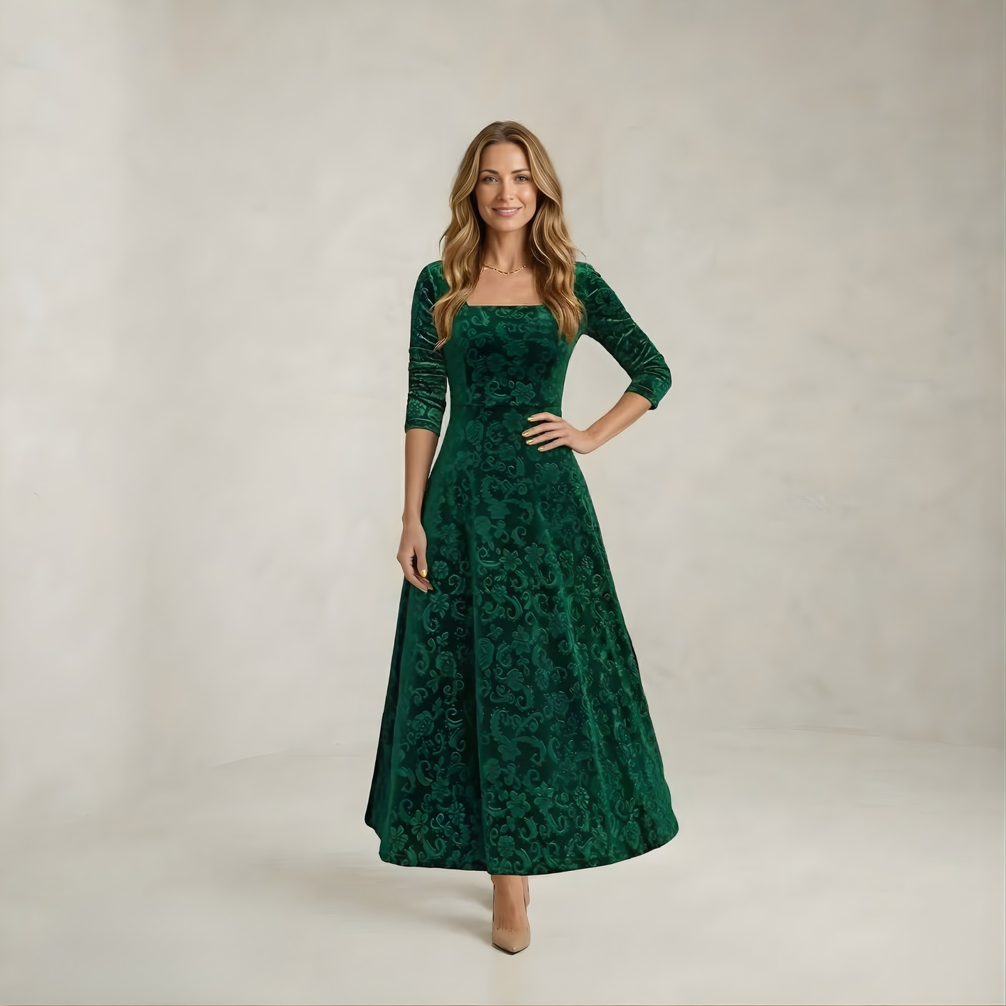 Emily | Classic Elegance Floral