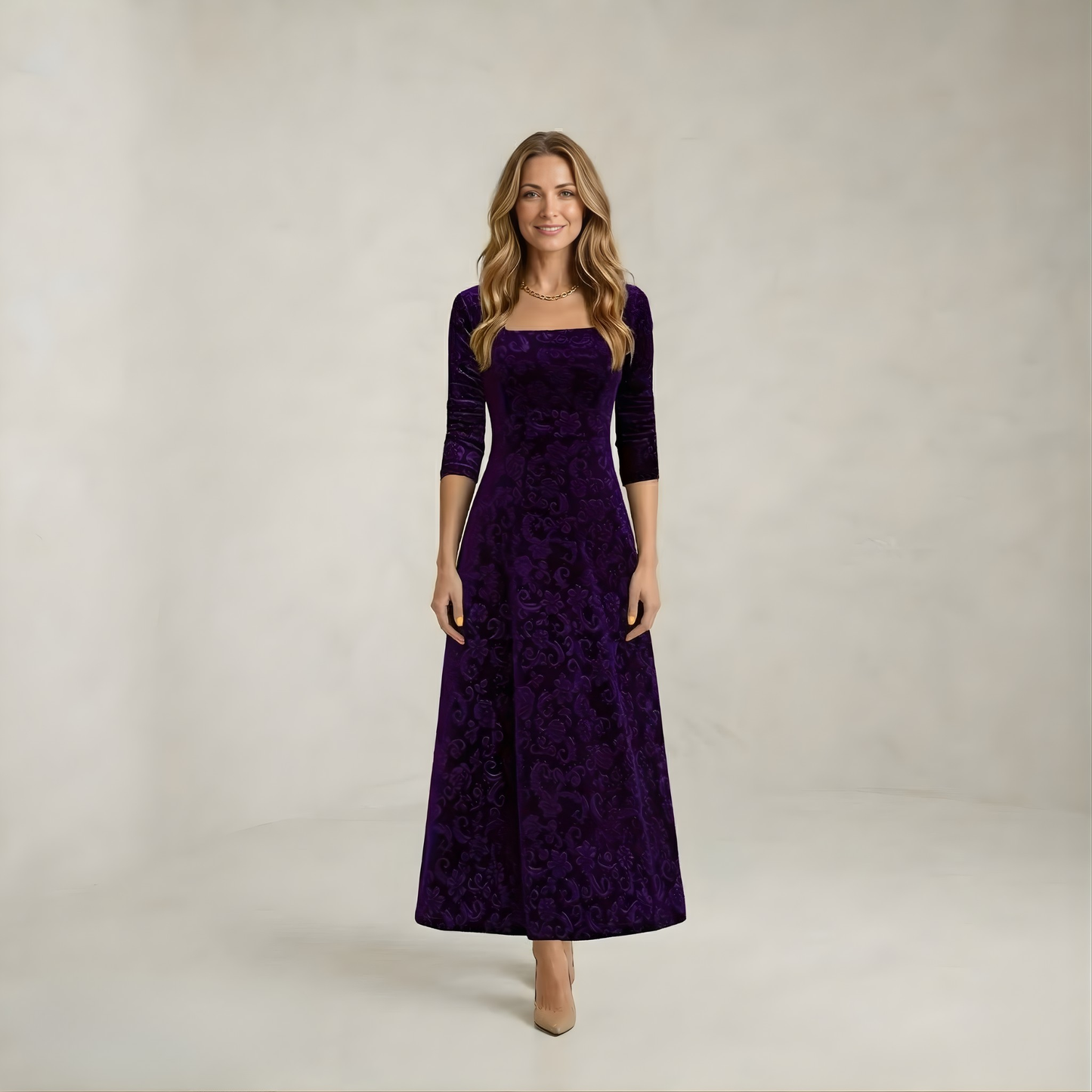 Emily | Classic Elegance Floral