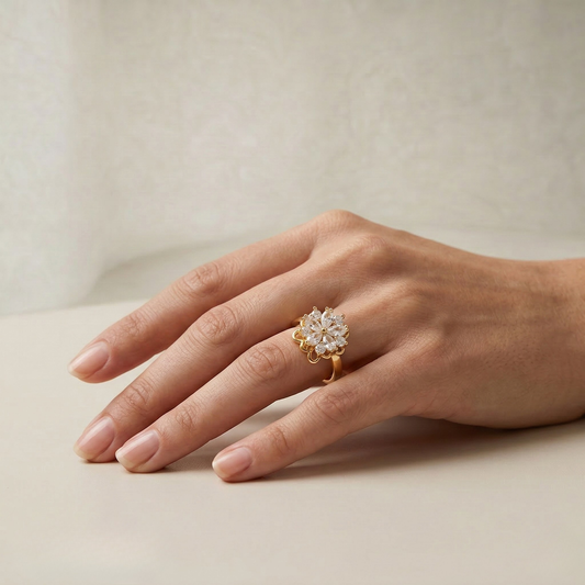 Kaitlyn | Flora Accent Gold Ring