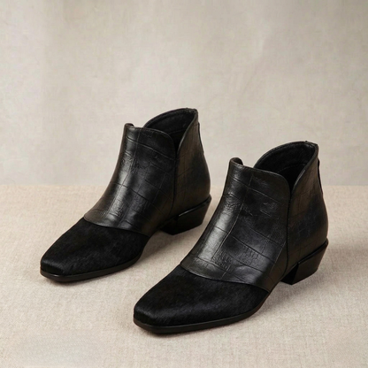Quella | Minimalist Low Stacked Heel Leather Boots
